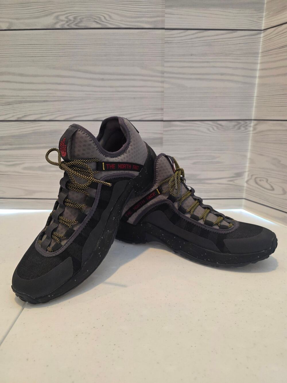 The North Face Trail Escape Peak Men's Hiking Shoes Black and Gray Size 8.5